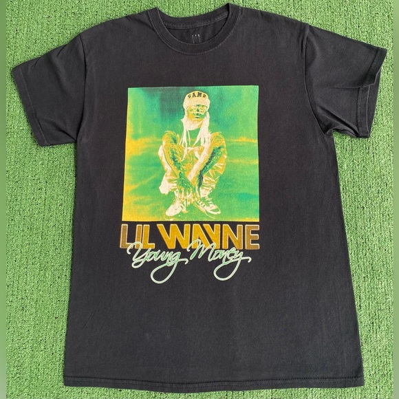 Lil Wayne Official Merchandise 2021 Young Money T-Shirt Women’s Size Medium - Picture 1 of 4